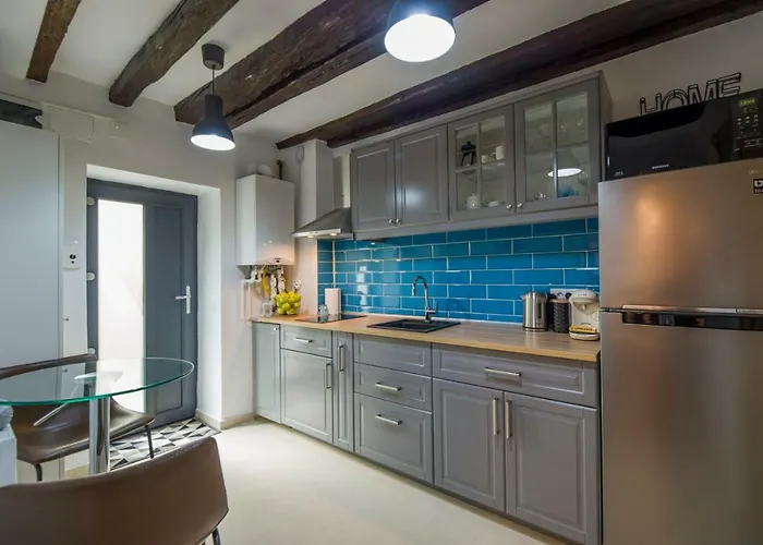 Uptown Apartamento *