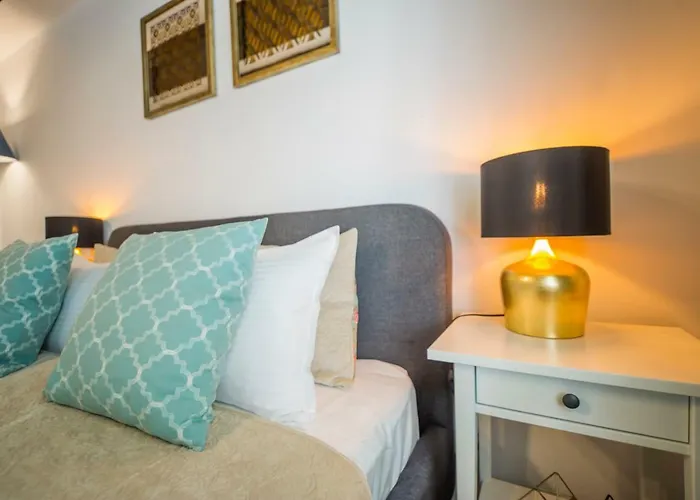 Uptown Apartamento *